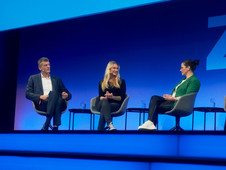 Podiumsdiskussion bei der Messe Handwerk