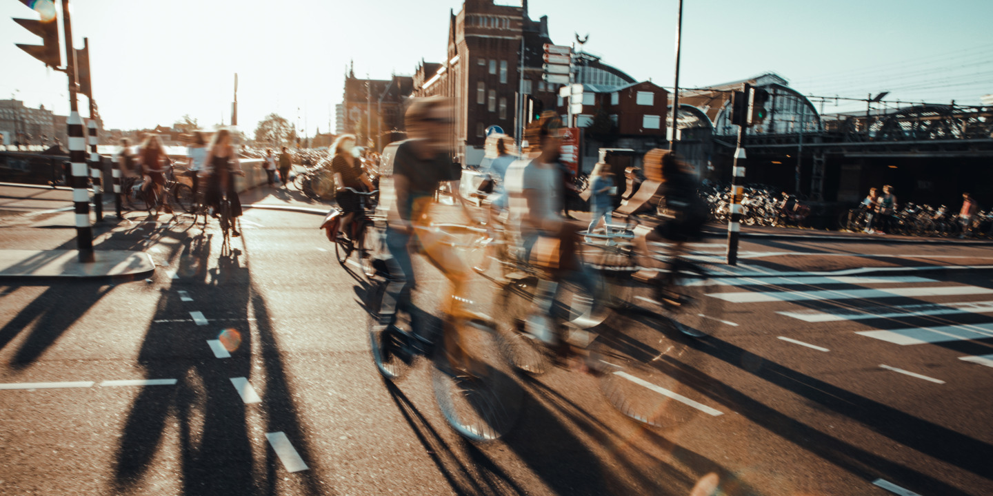 Fahrradfahrer:innen in der Stadt