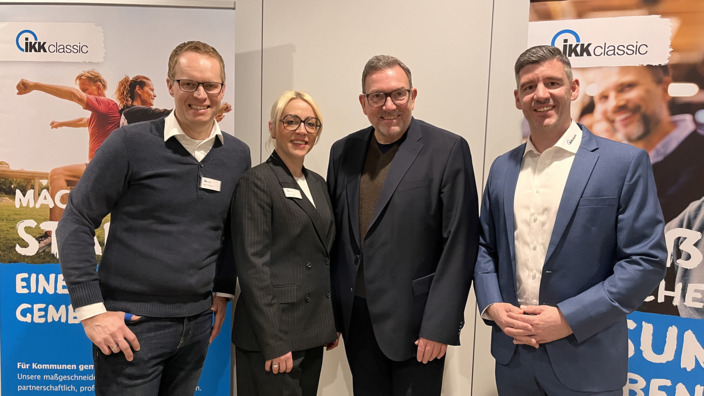 Das Macherstadt-Team der IKK classic in Waltrop (v. l.): Gesundheitsmanager Martin Pichocki, Gesundheitsmanagerin Stefanie Müller, Regionaldirektor 