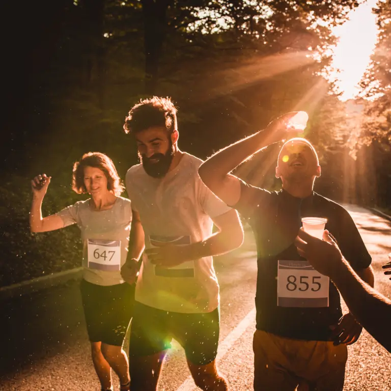 Marathon-Läufer während eines Wettkampfes
