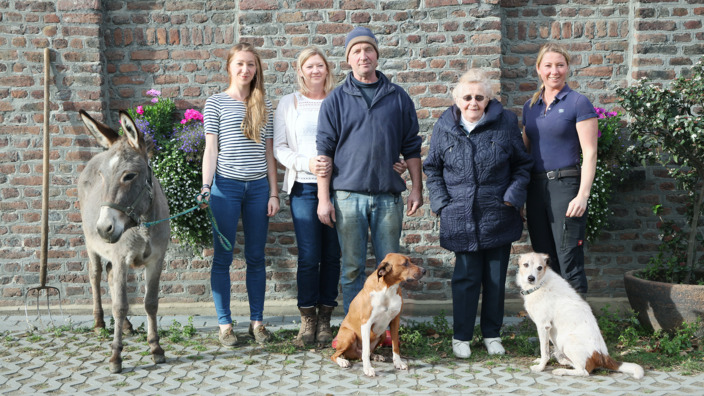 Familie Leiders mit einigen ihrer Tiere